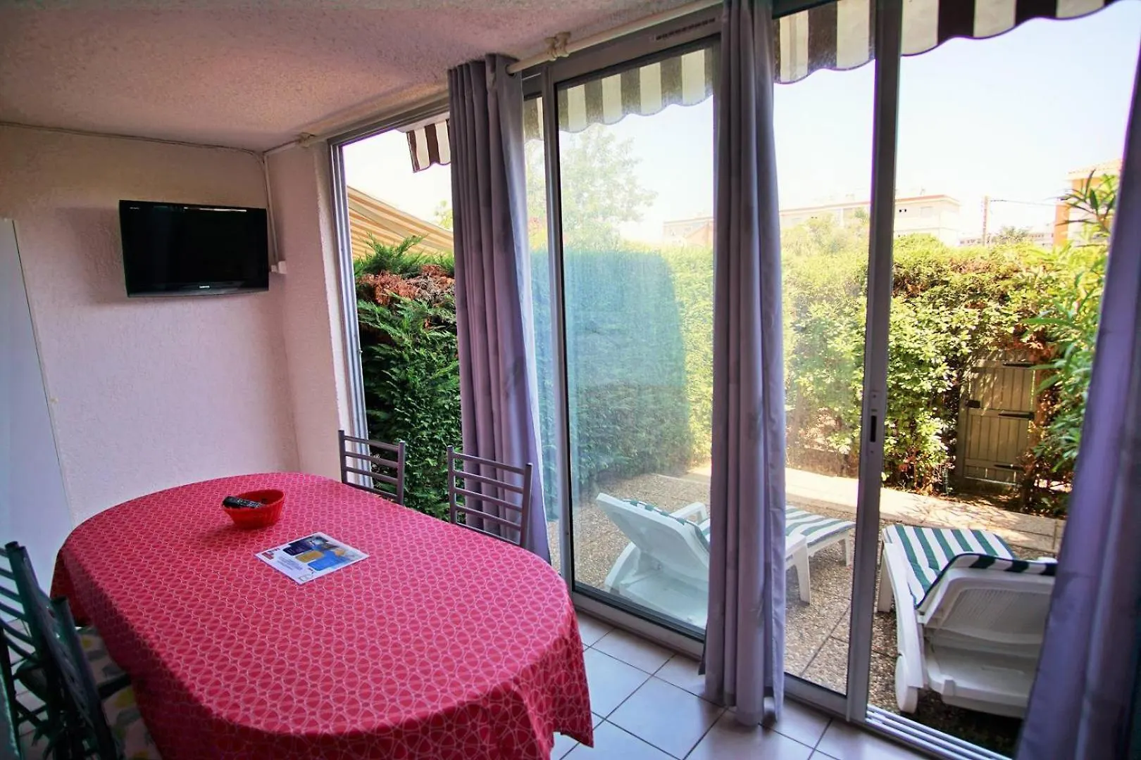 Residence Avec Piscine Et Place De Parking Prive ! La Seyne-sur-Mer